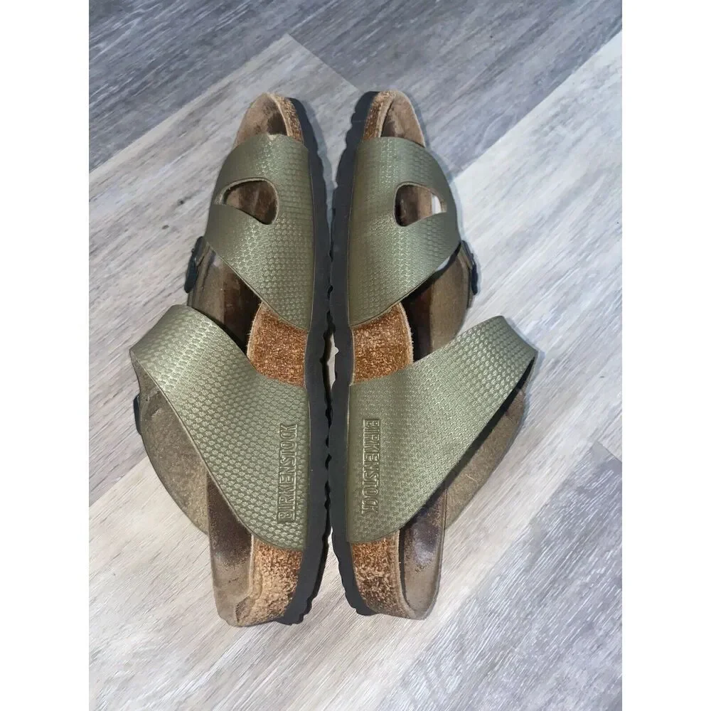 Birkenstock right shoe